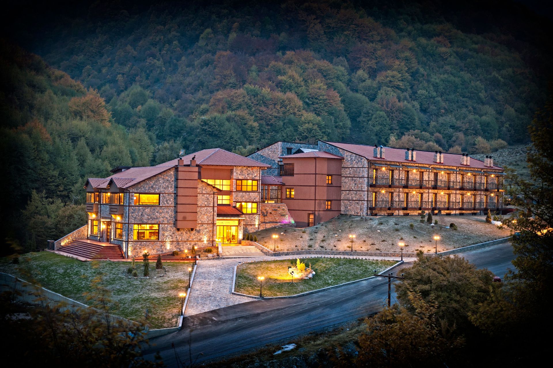 Nefeli Apartments