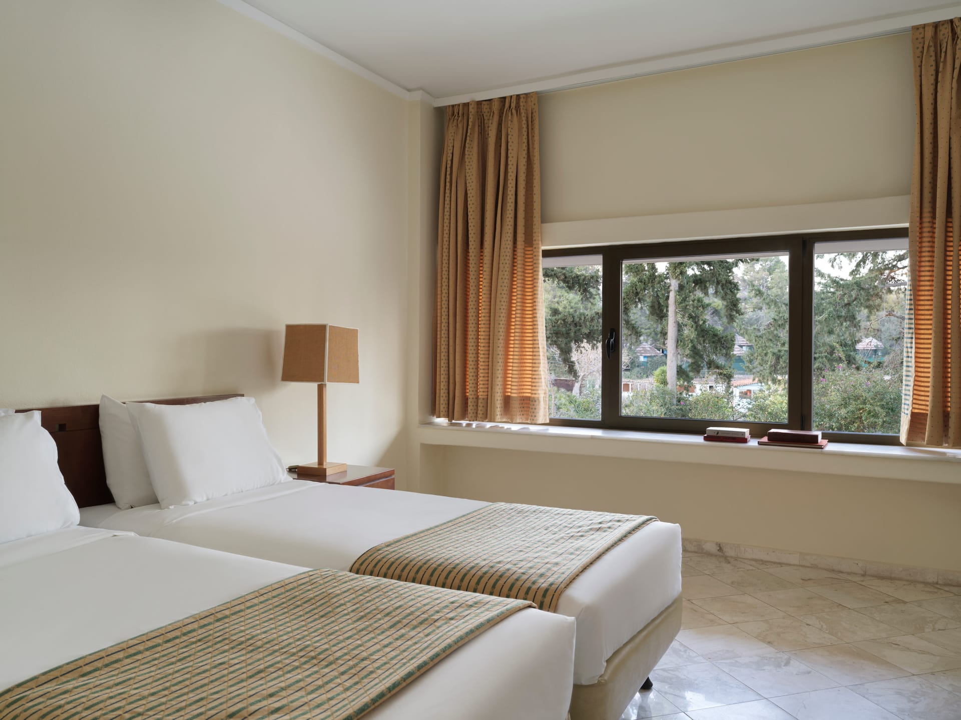 Economy Room with Window