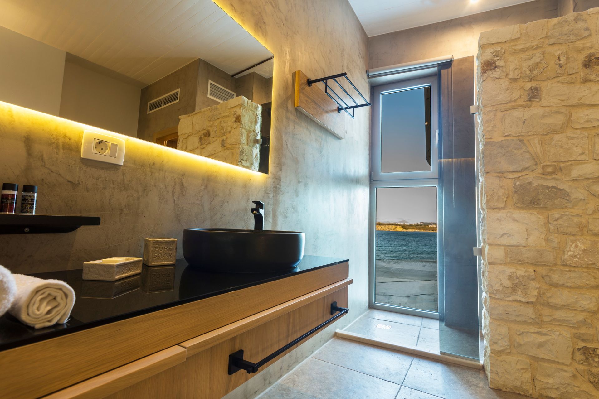 Deluxe Junior Suite with Side Sea View