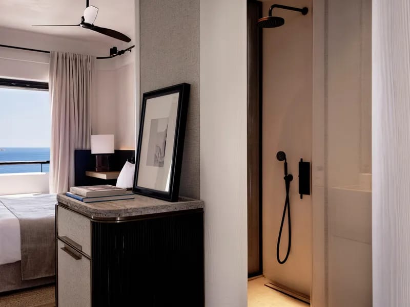 Deluxe Room with Sea View
