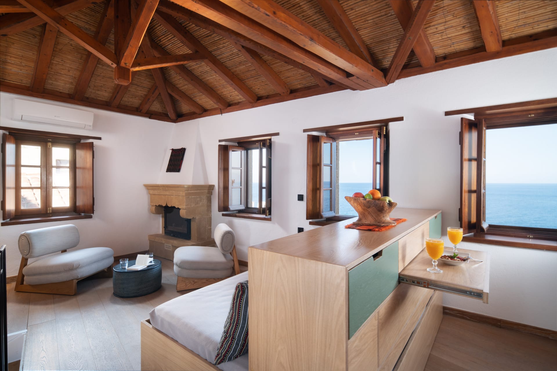 ​ Split-Level Two-Bedroom Suite "Menekses"