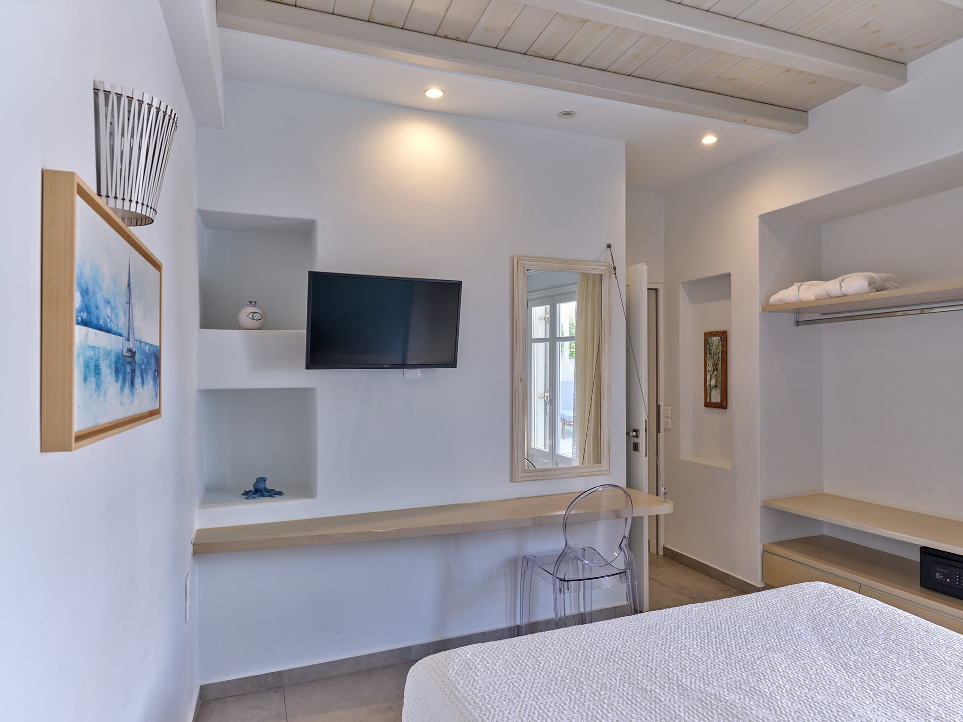 Family Suite with private outdoor Hot Tub
