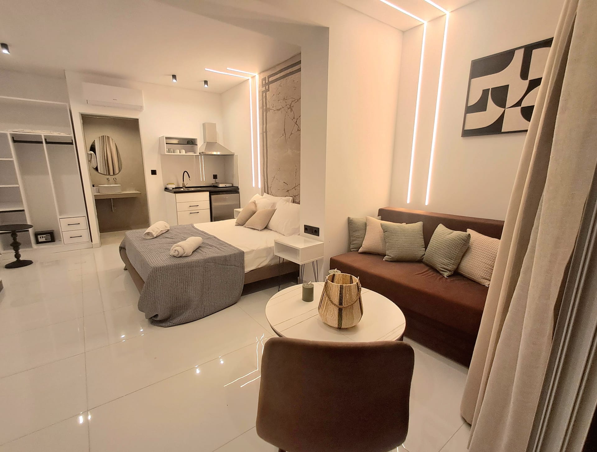 SUITE