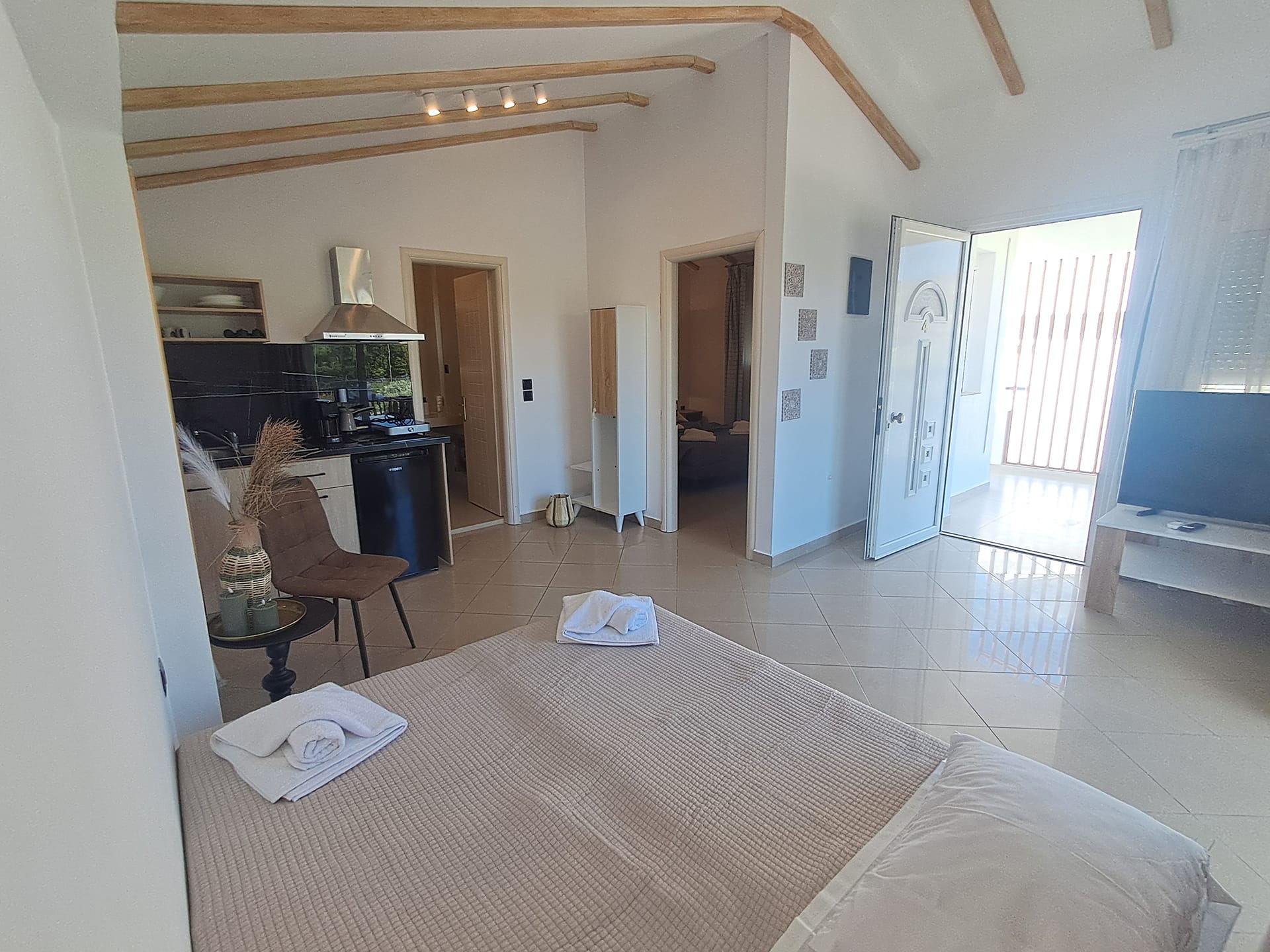 SEAVIEW APARTMENT
