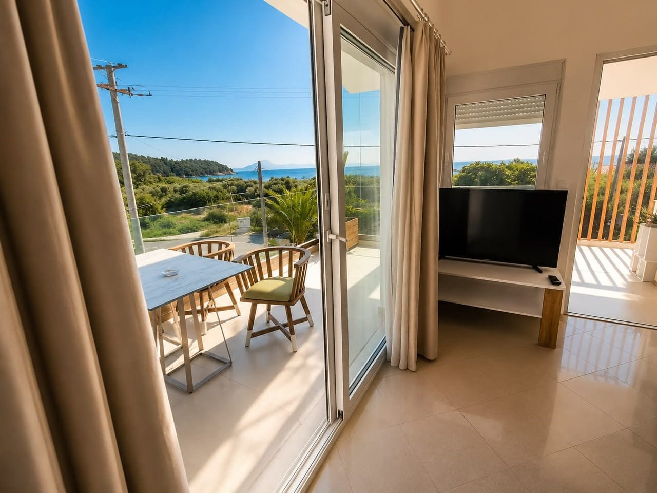 SEAVIEW APARTMENT