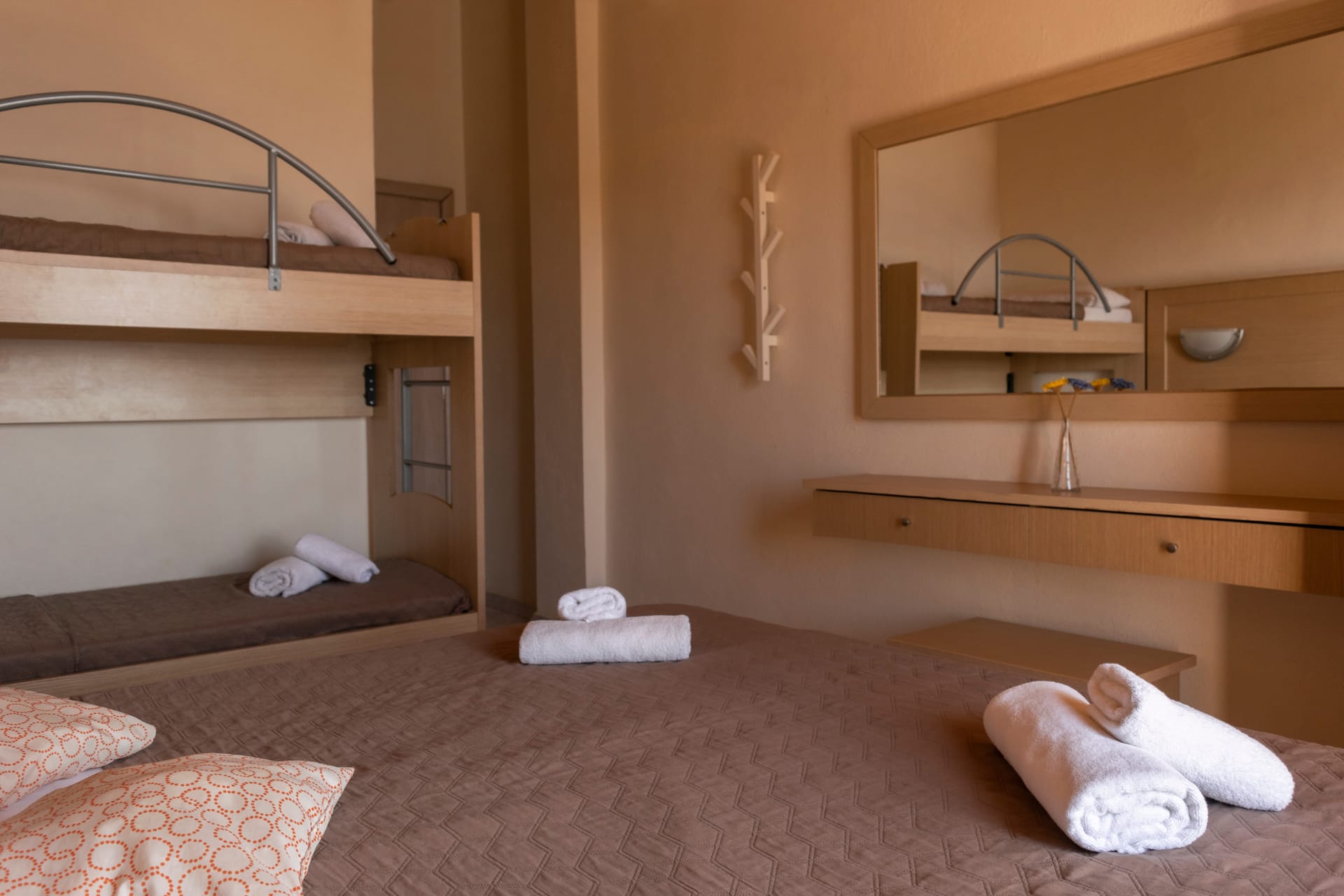 Quadruple Room (Double + Bunk Bed 2 stairs)