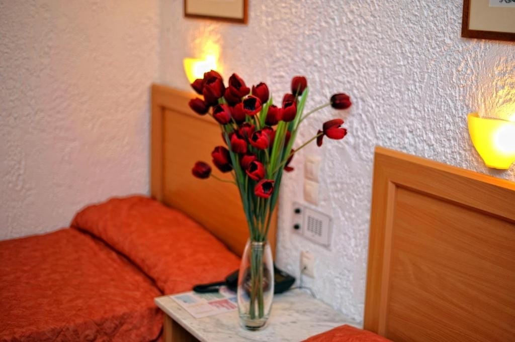 Standard Room with Garden View