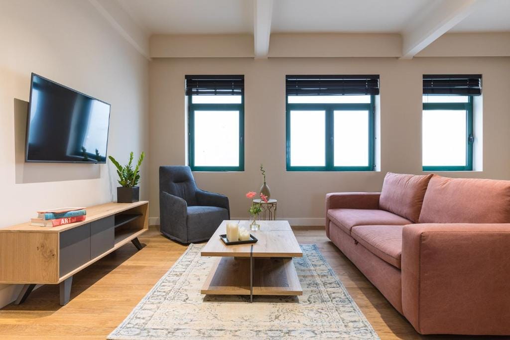 Deluxe Apartment Rear View