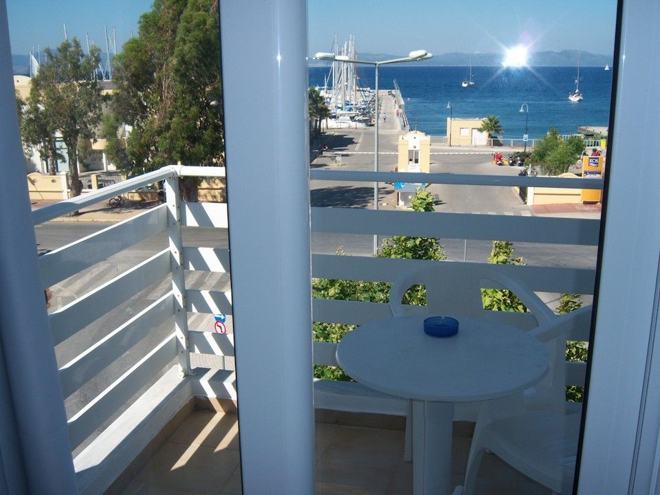 Twin Room with Sea or Partial Sea View