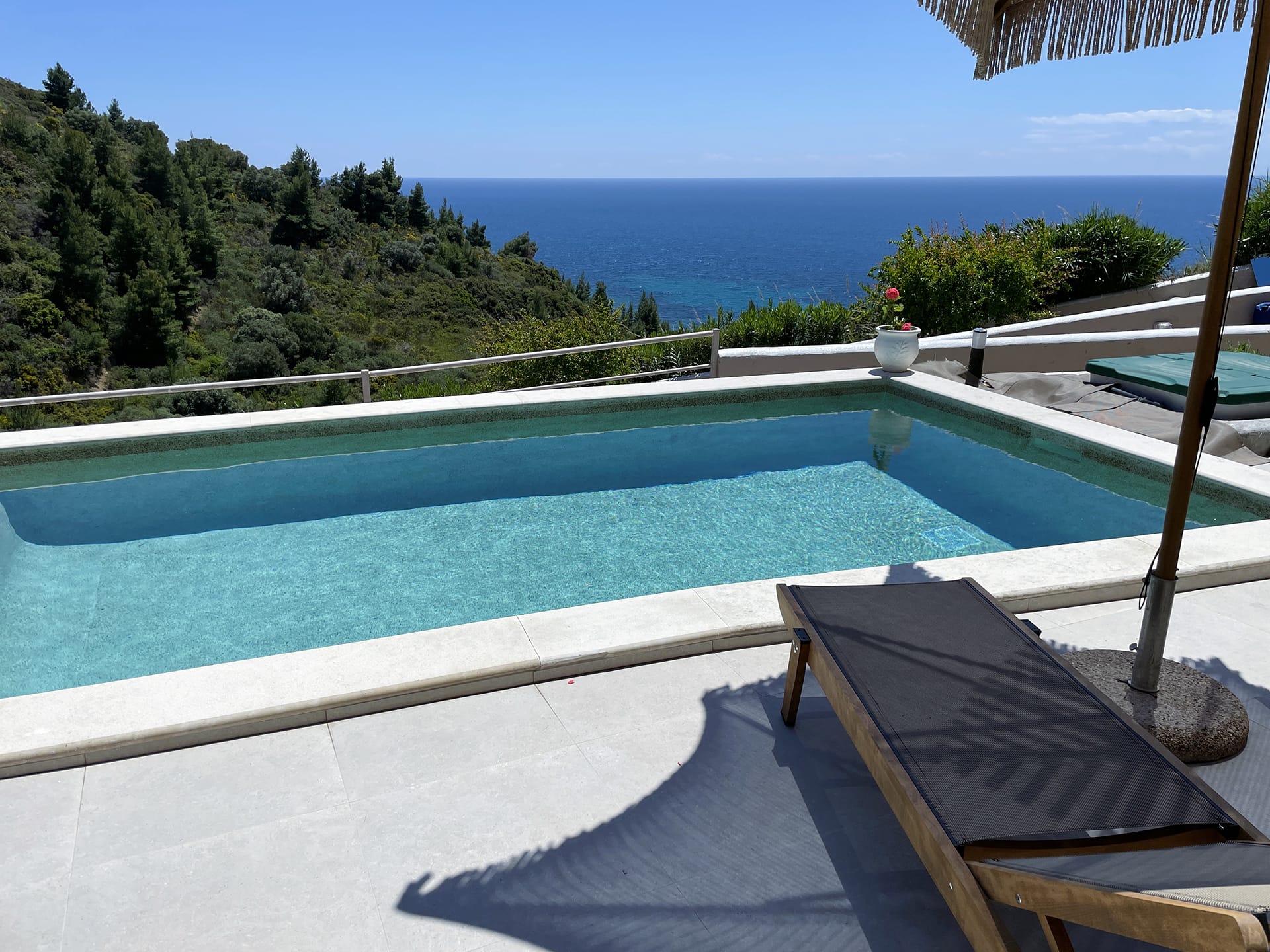 Villa with Private Pool & Sea View-Capacity 6