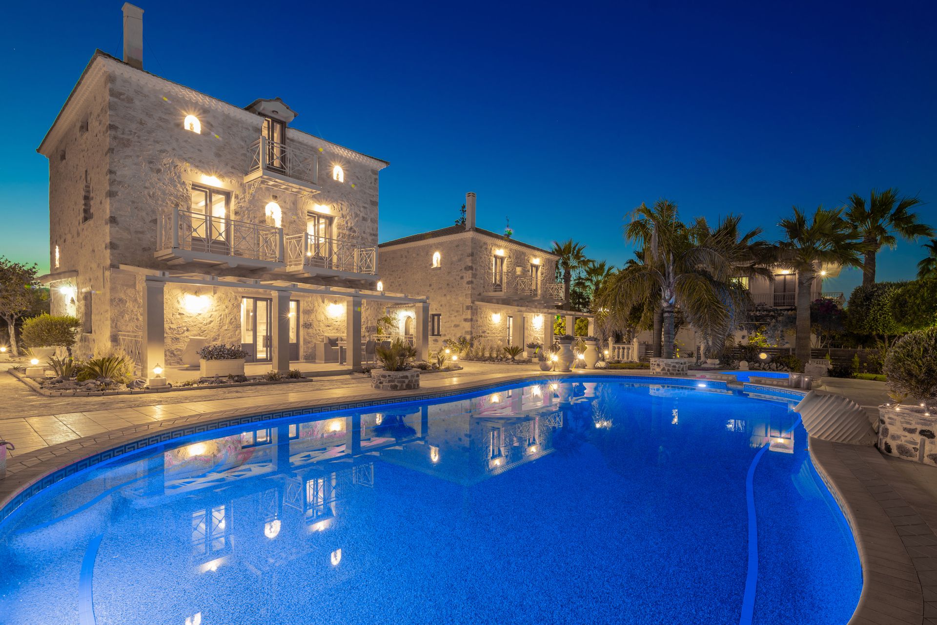 Grand  Four-Bedroom Villa with Pool View