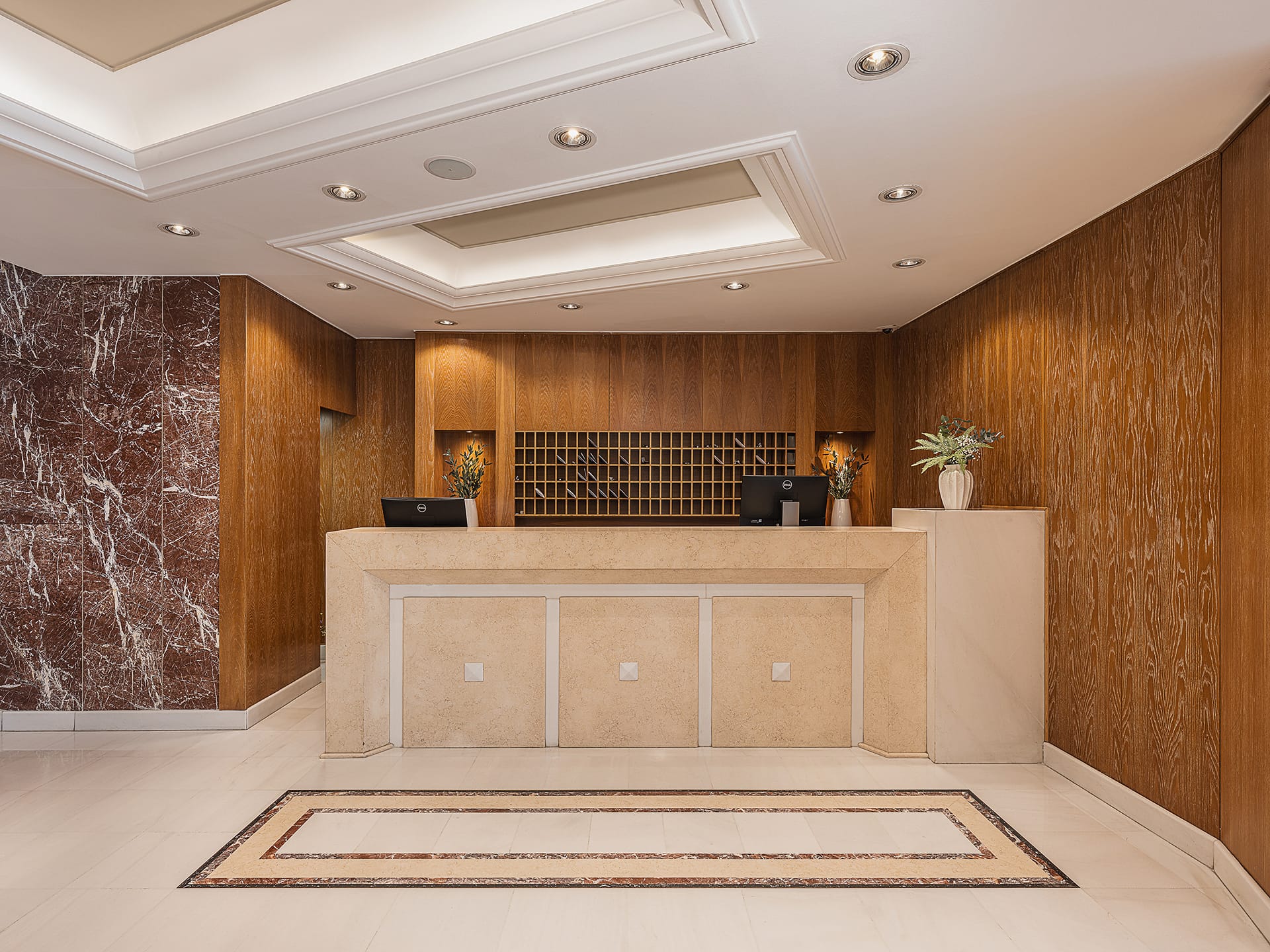 Kydon, The Heart City Hotel, ,
