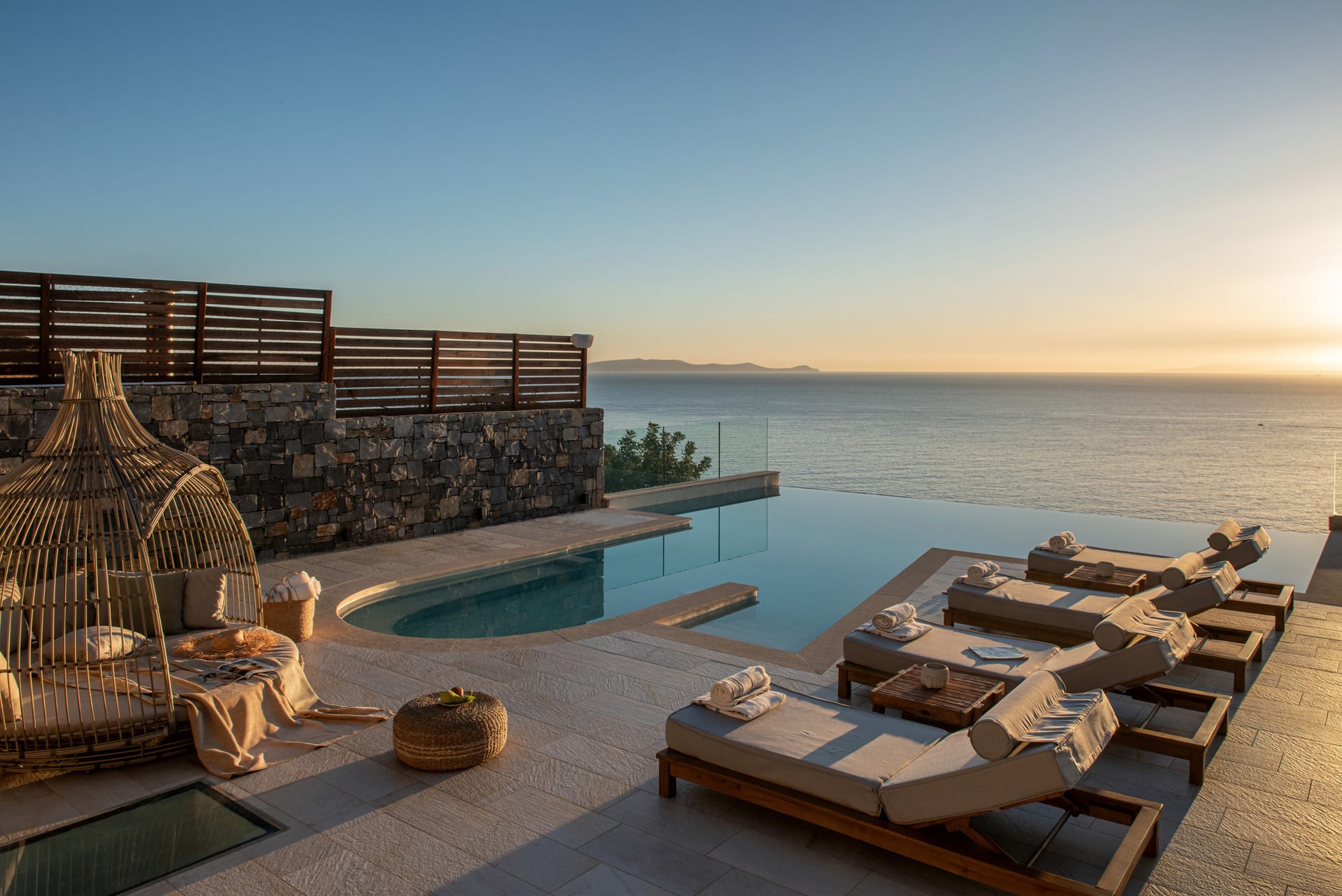 6 Bedroom Sea View Villa with Private Pool