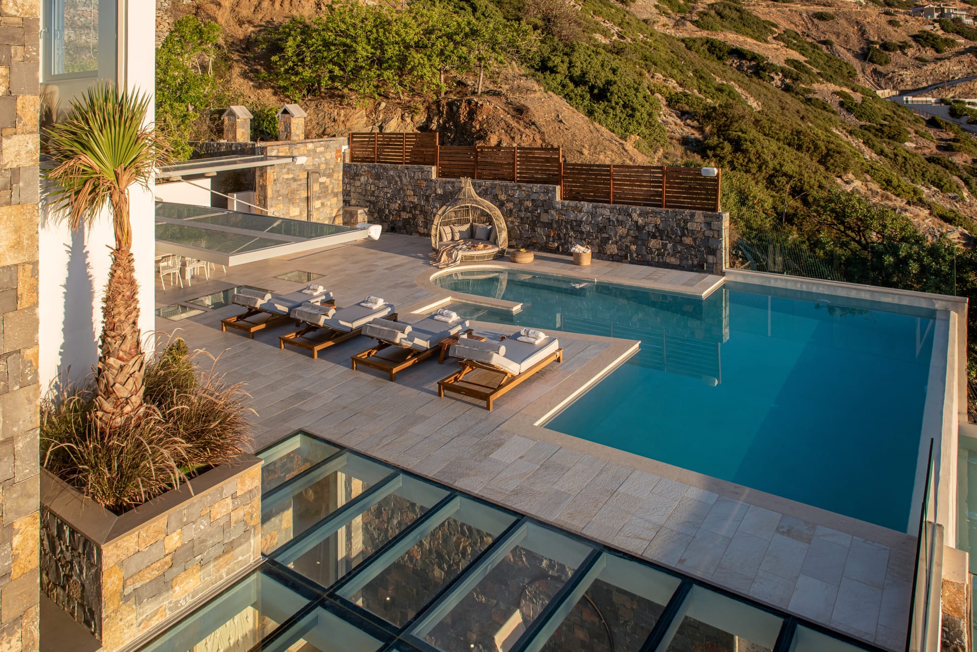 6 Bedroom Sea View Villa with Private Pool