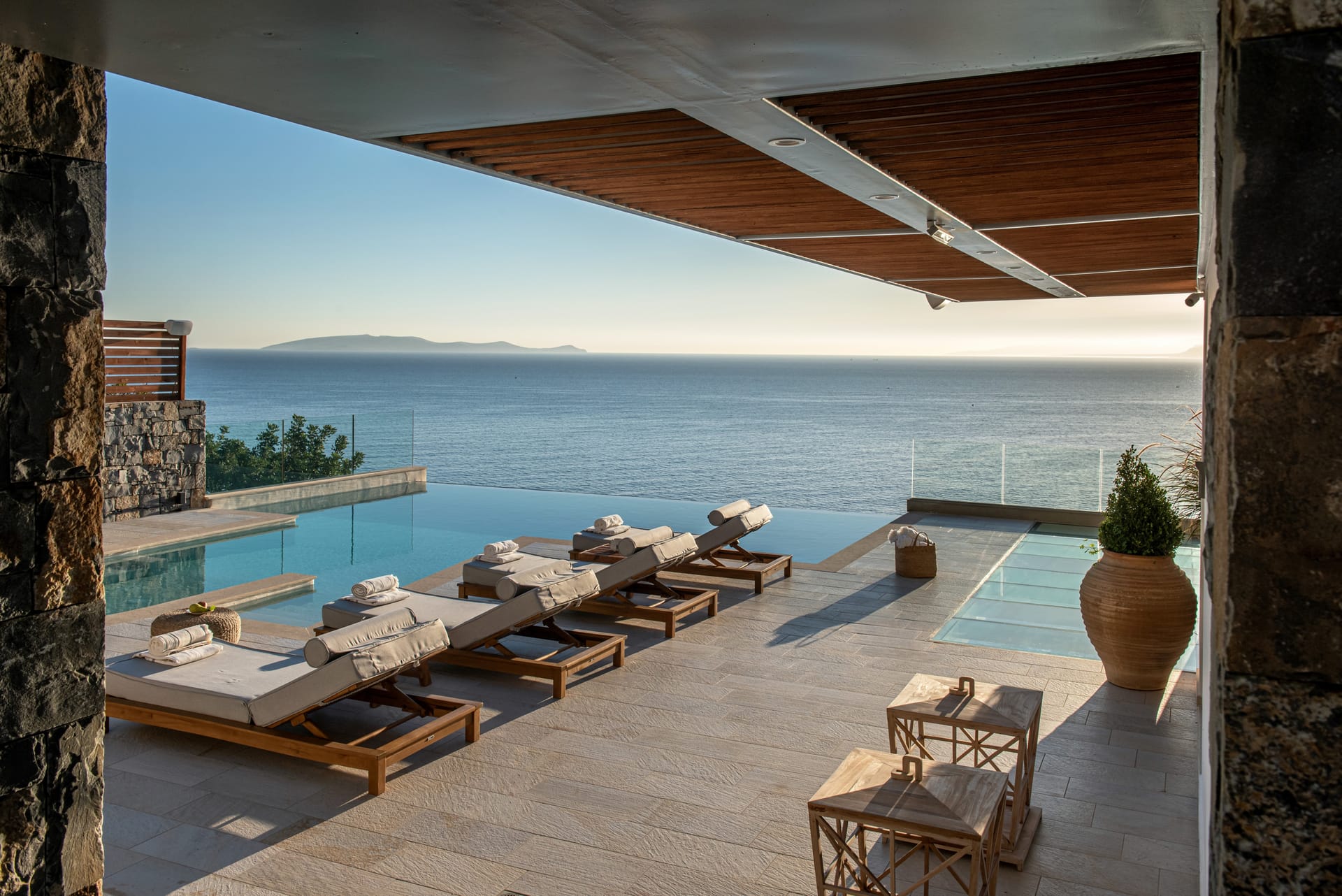 6 Bedroom Sea View Villa with Private Pool