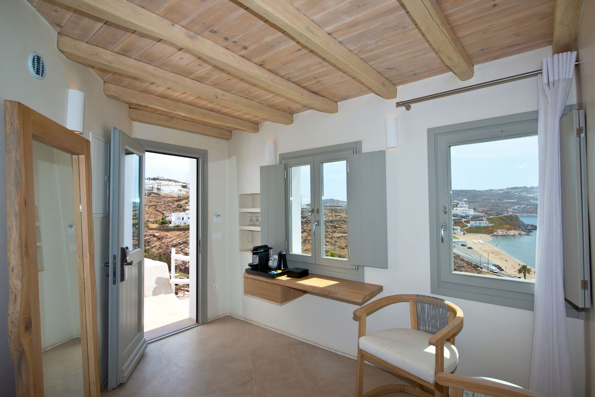 Junior Sunset Suite with Private Terrace &amp; Outdoor Hot Tub