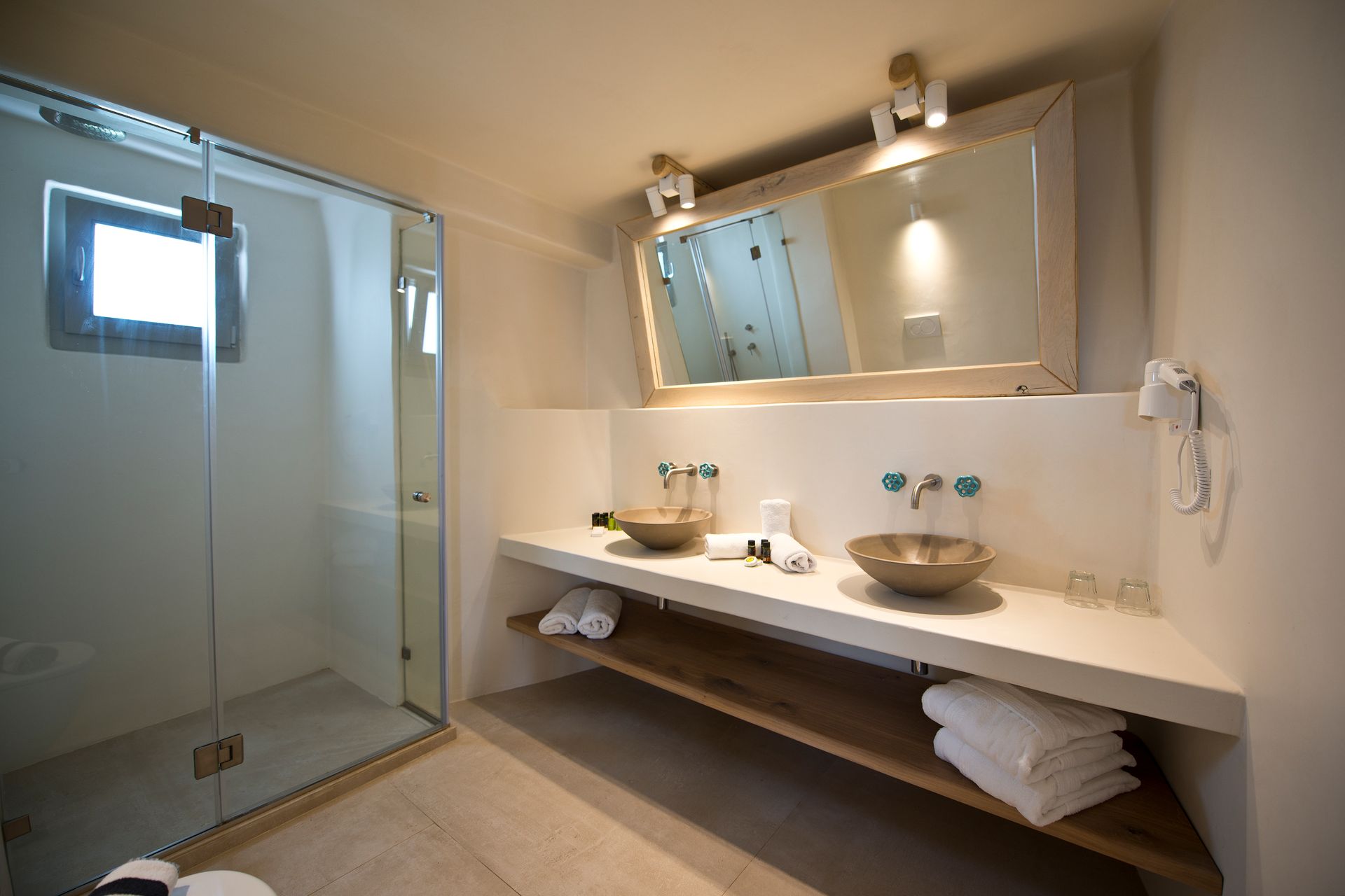 Junior Sunset Suite with Private Terrace &amp; Outdoor Hot Tub