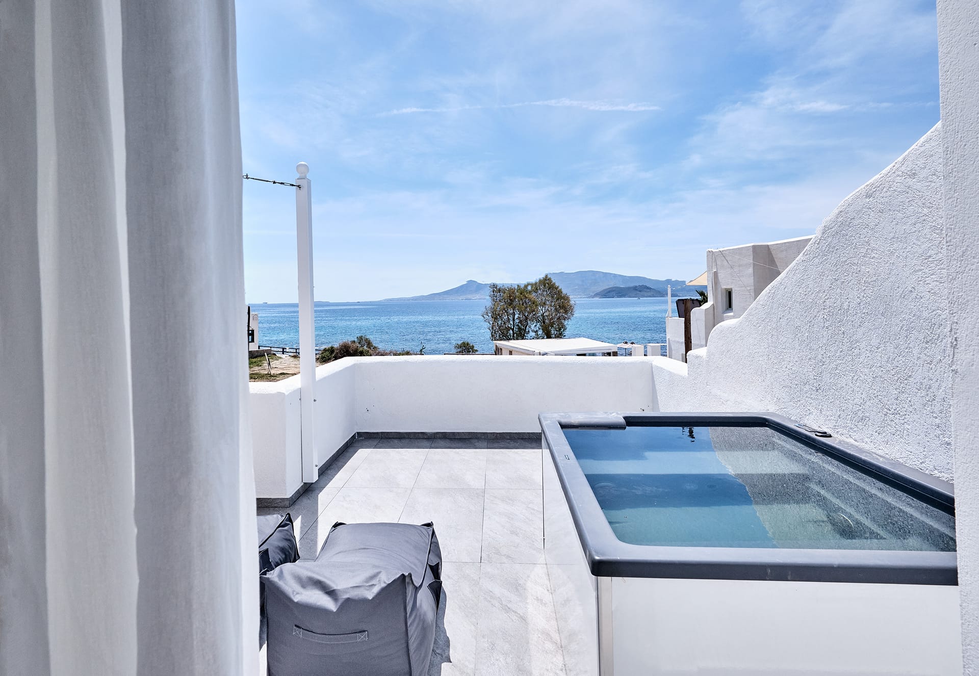 Junior Suite with Hot Tub & Sea View - ANNEX