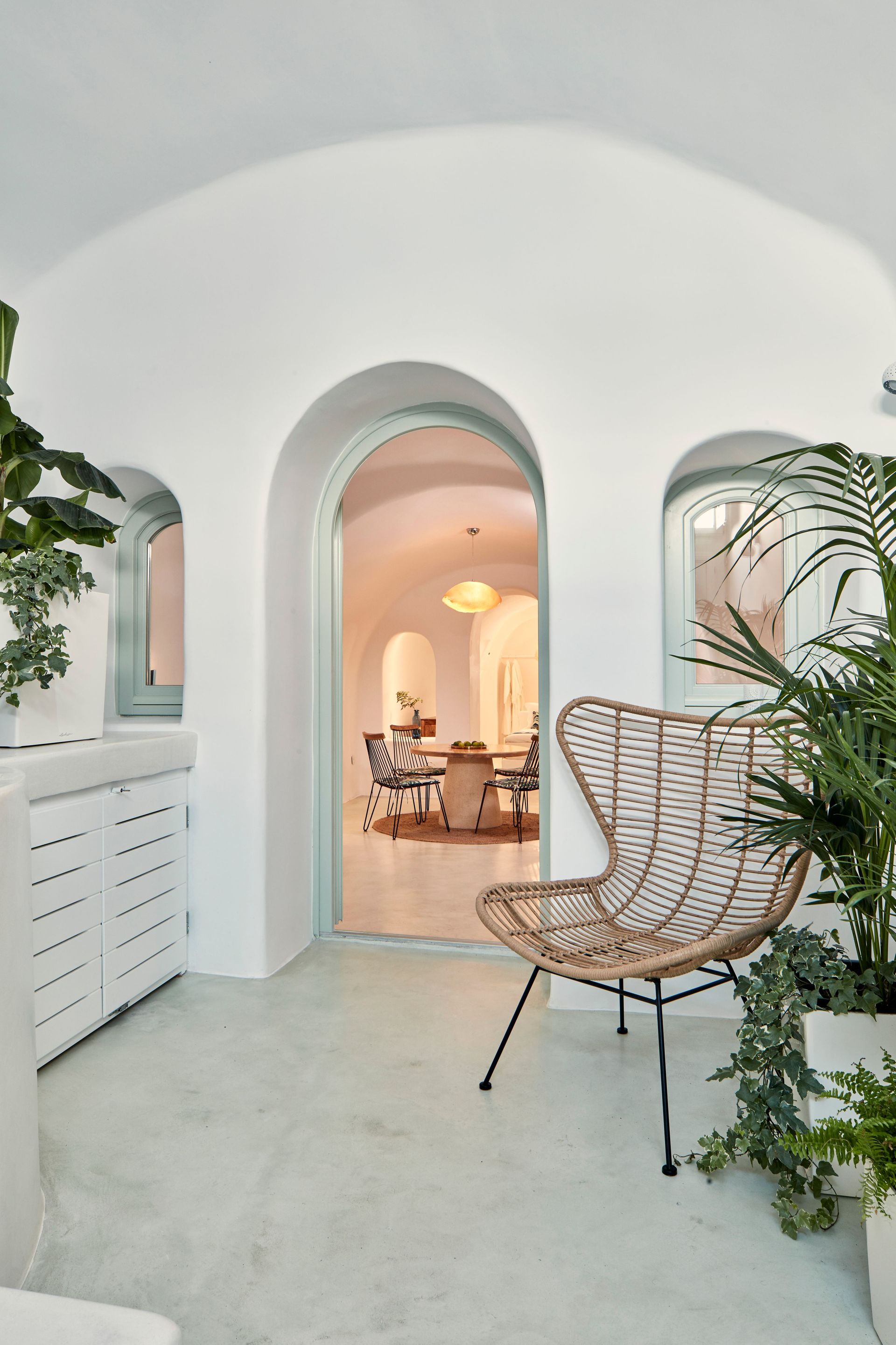 Superior Suite with Outdoor & Indoor Hot Tub and Caldera View