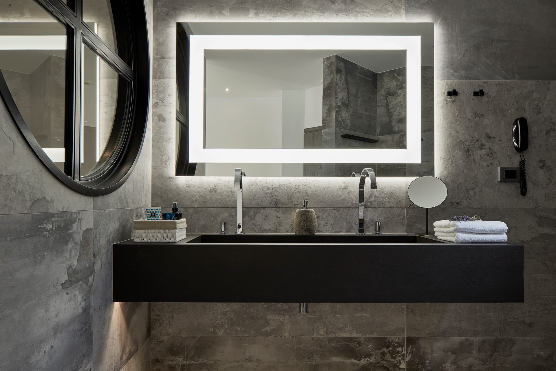 Adjoining Superior Sea View Suites
