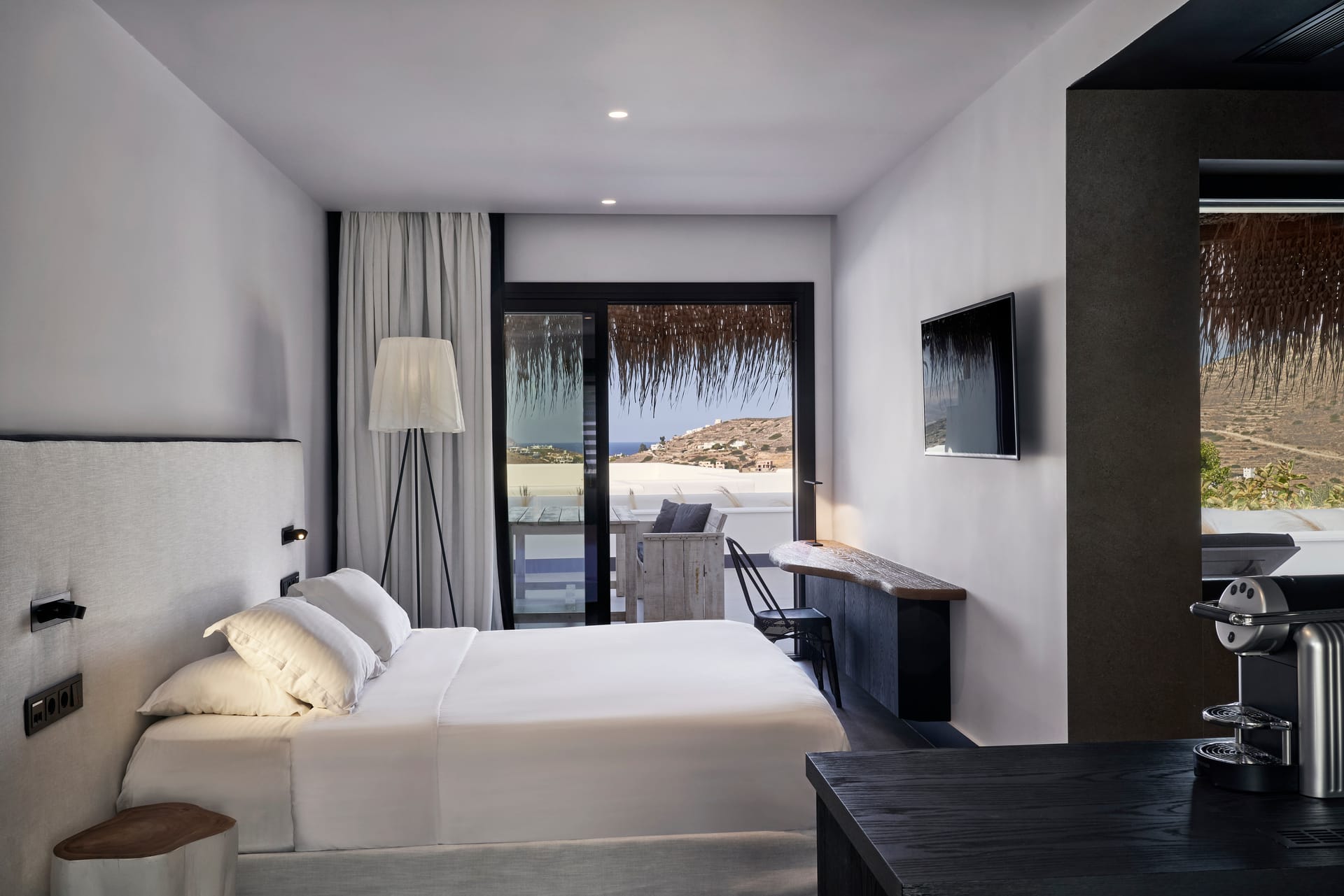 Design Sea View Suite with Hot Tub
