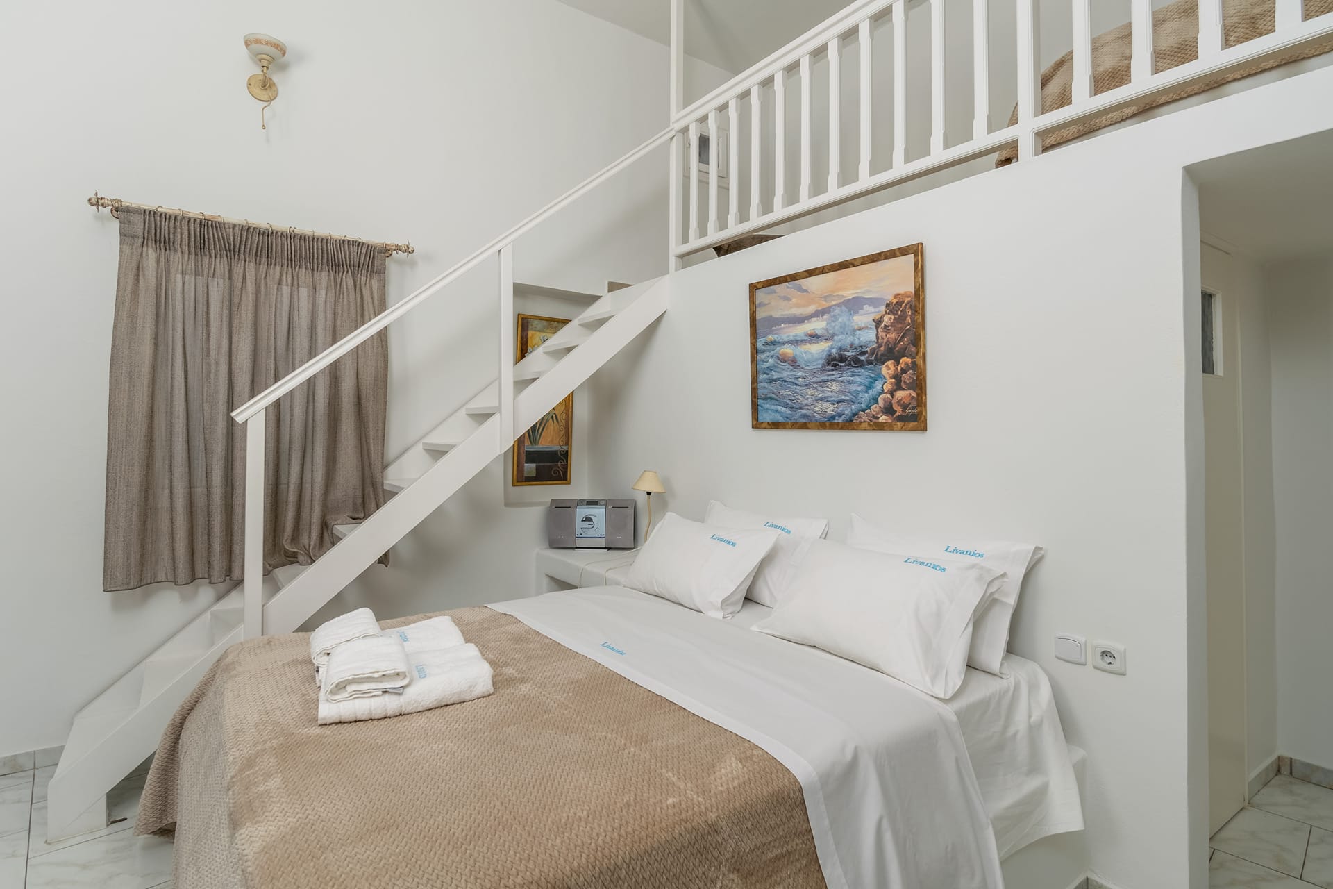 Traditional Room II