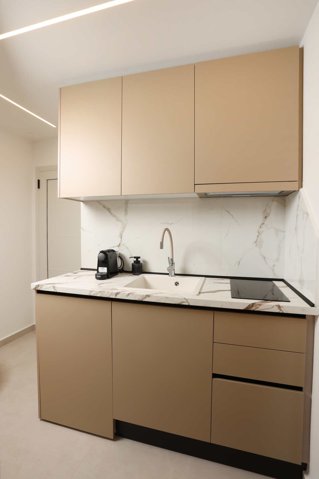 Kyklos Apartment Elegant Stay by the Sea 3 Perkohori