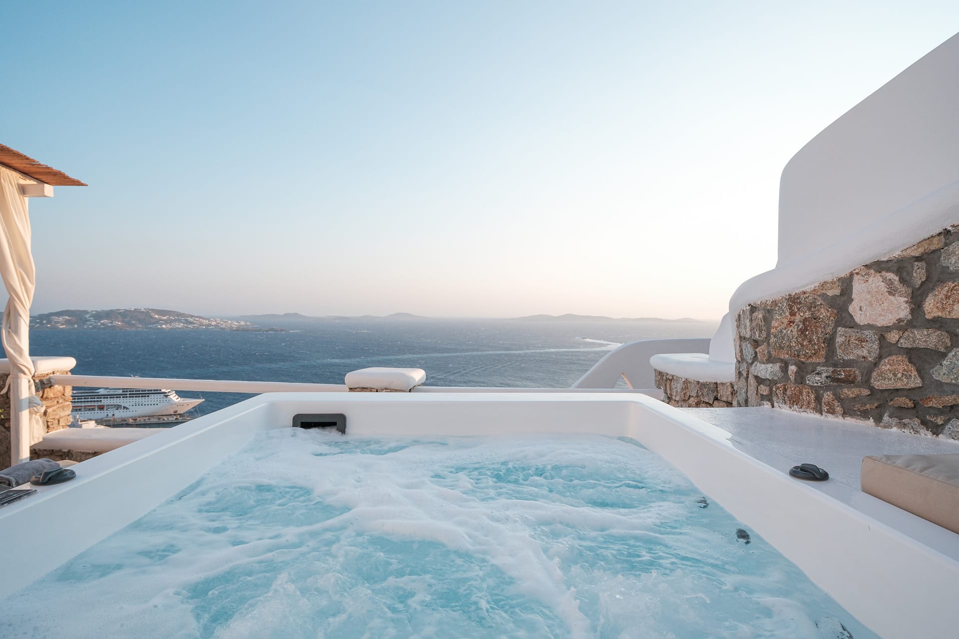 The Serenity Seaview Suite with Outdoor Hot Tub