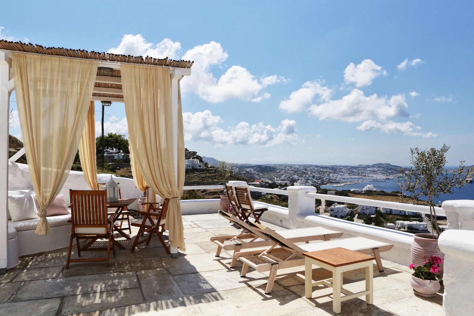 The Retreat Seaview Suite