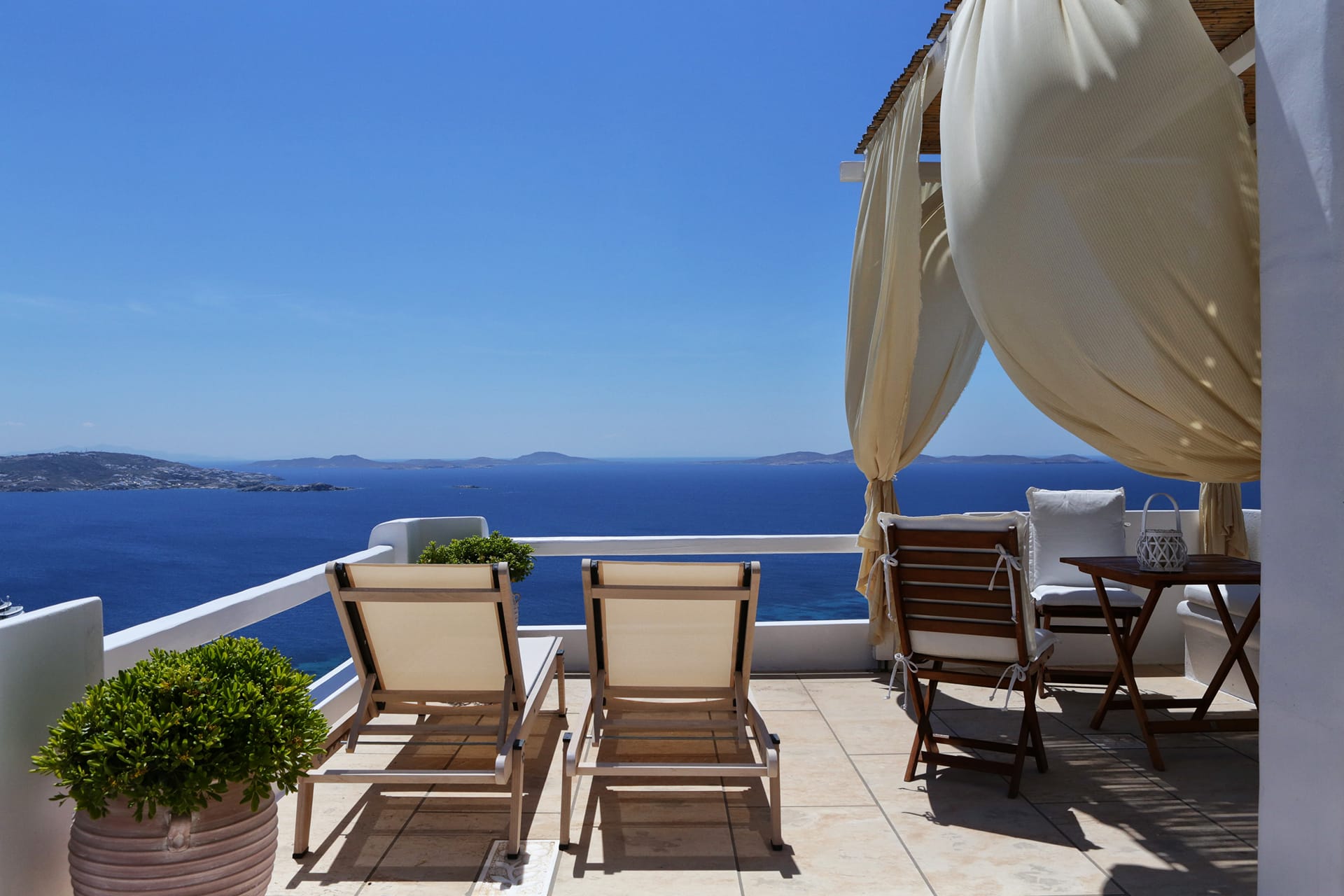 The Infinity Seaview Suite