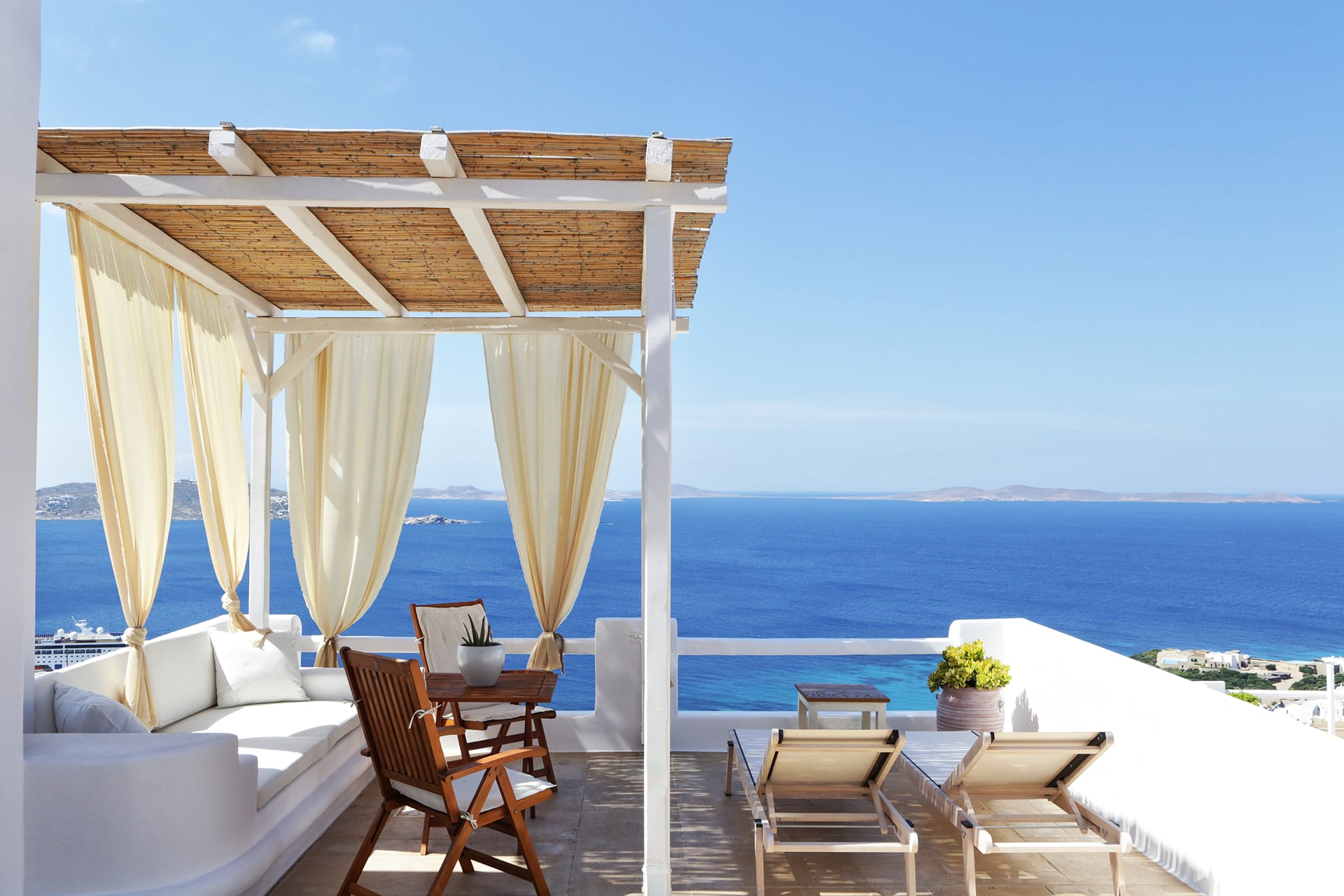 The Sunset Seaview Suite