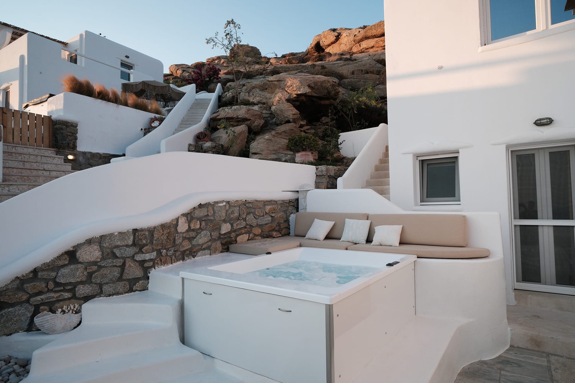 The Skyline Seaview Villa with Outdoor Hot Tub