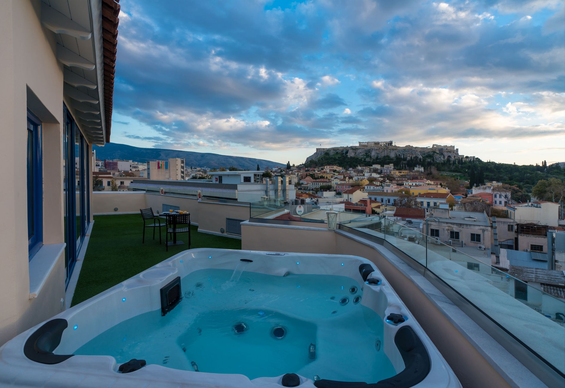 LOTUS INN Junior Suite with Panoramic View to Acropolis & private