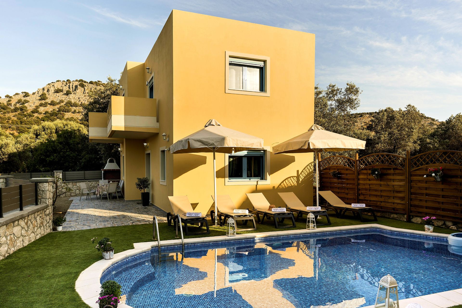 Retro Villas - Deluxe Villa with Pool
