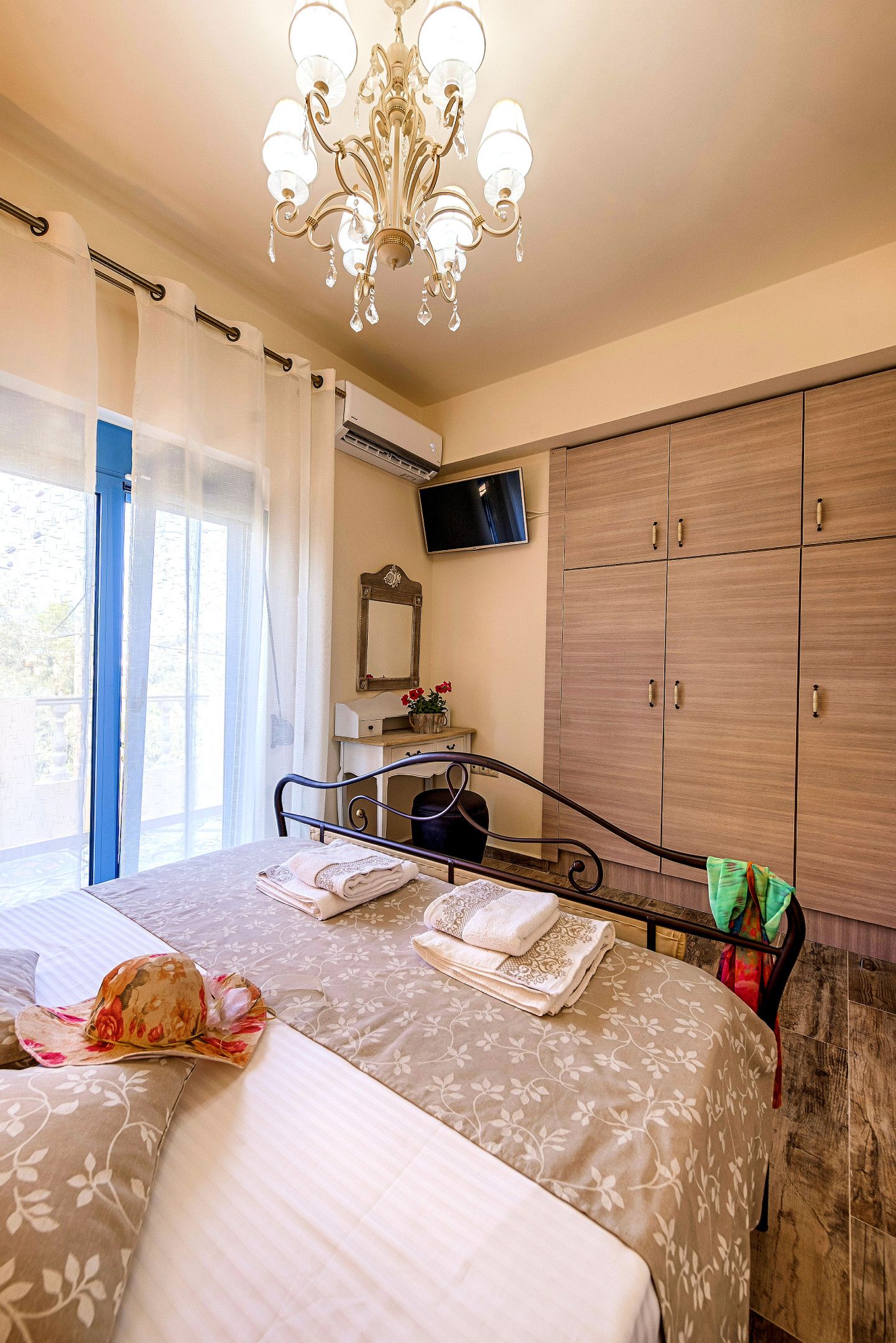 Retro Villas - Superior Villa with Pool