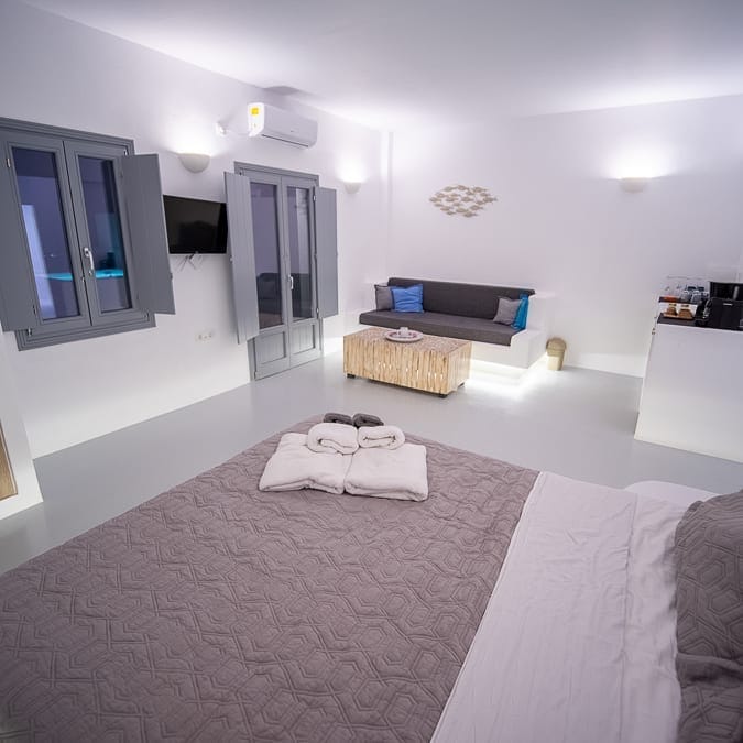 Deluxe Suite with Grand Hot Tub