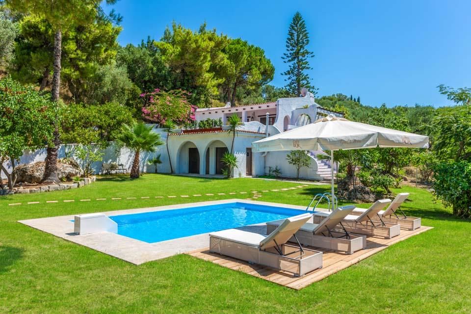 Hacienda Villa With Private Pool - Alykes Zakynthos