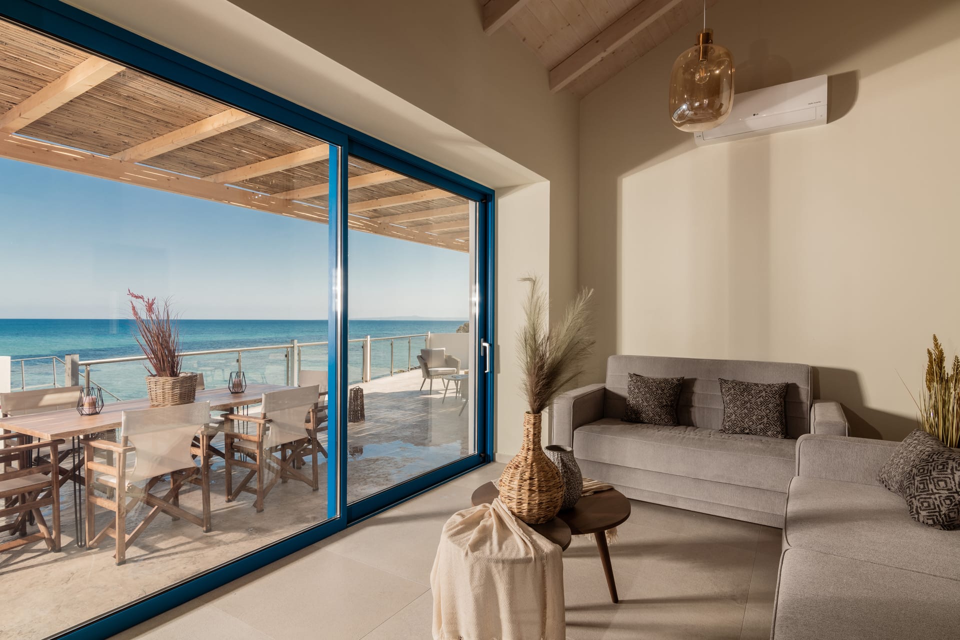 Bleu Beach Front Villa - Argassi Zakynthos