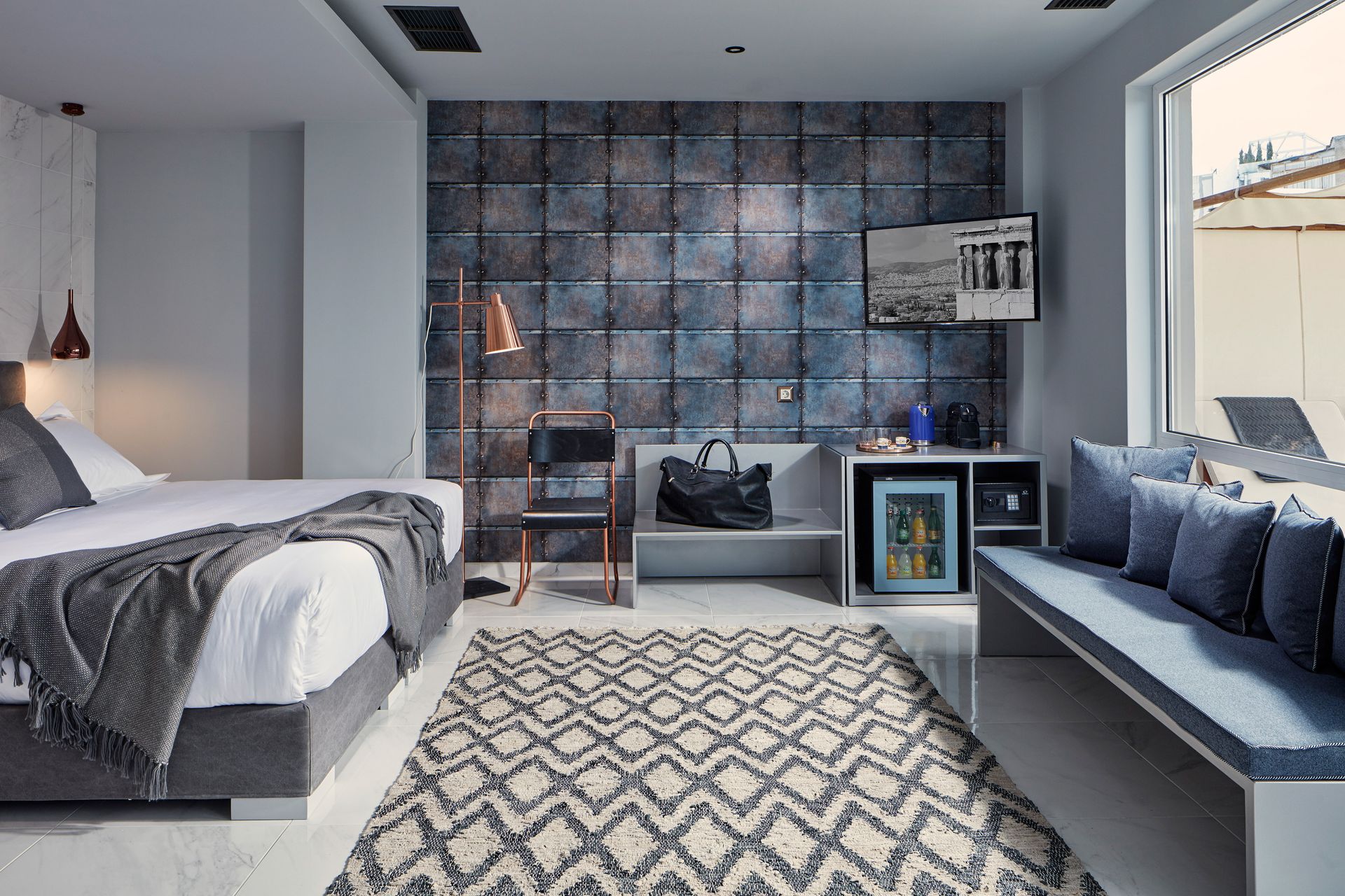 Deluxe Suite with Acropolis View & Terrace