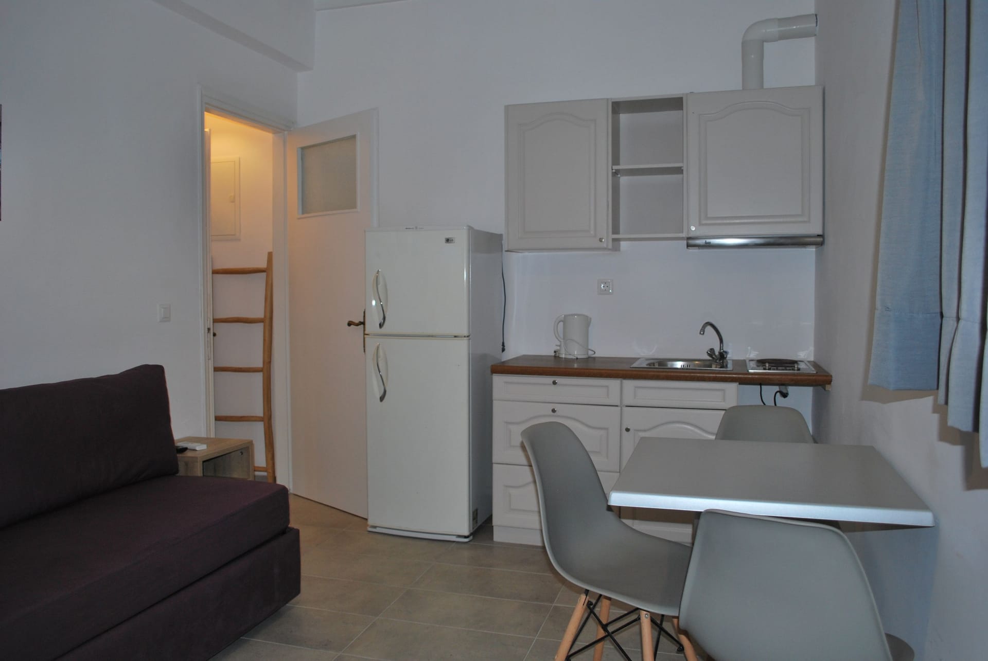 Mina Studios, Psaru, Grčka — One Bedroom Apartment with veranda