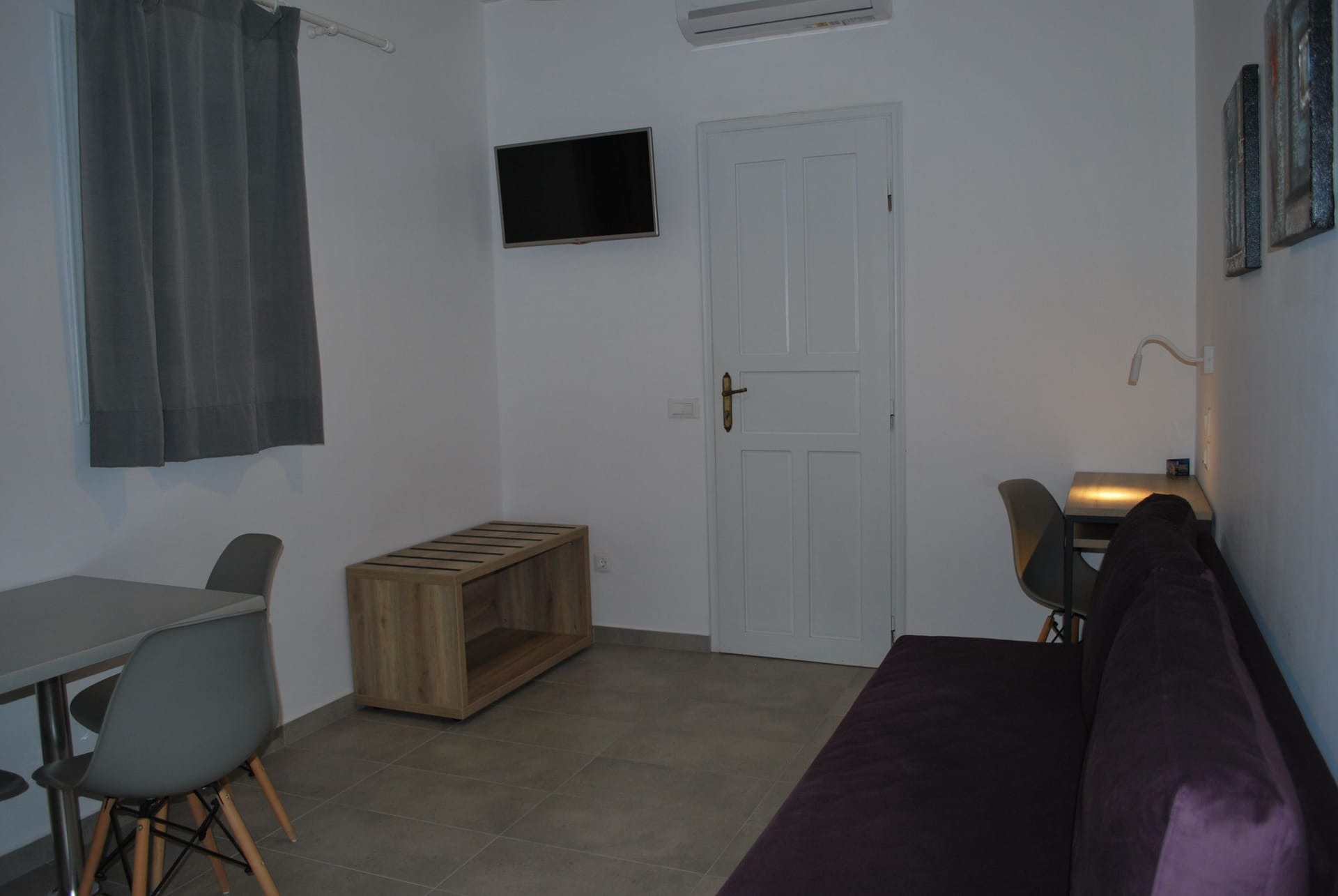 Mina Studios, Psaru, Grčka — One Bedroom Apartment with veranda