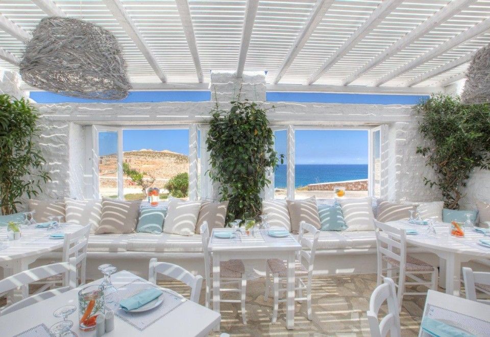 Minois Suites – A Sugar Cube Experience Paros Island, Paros Island Гърция