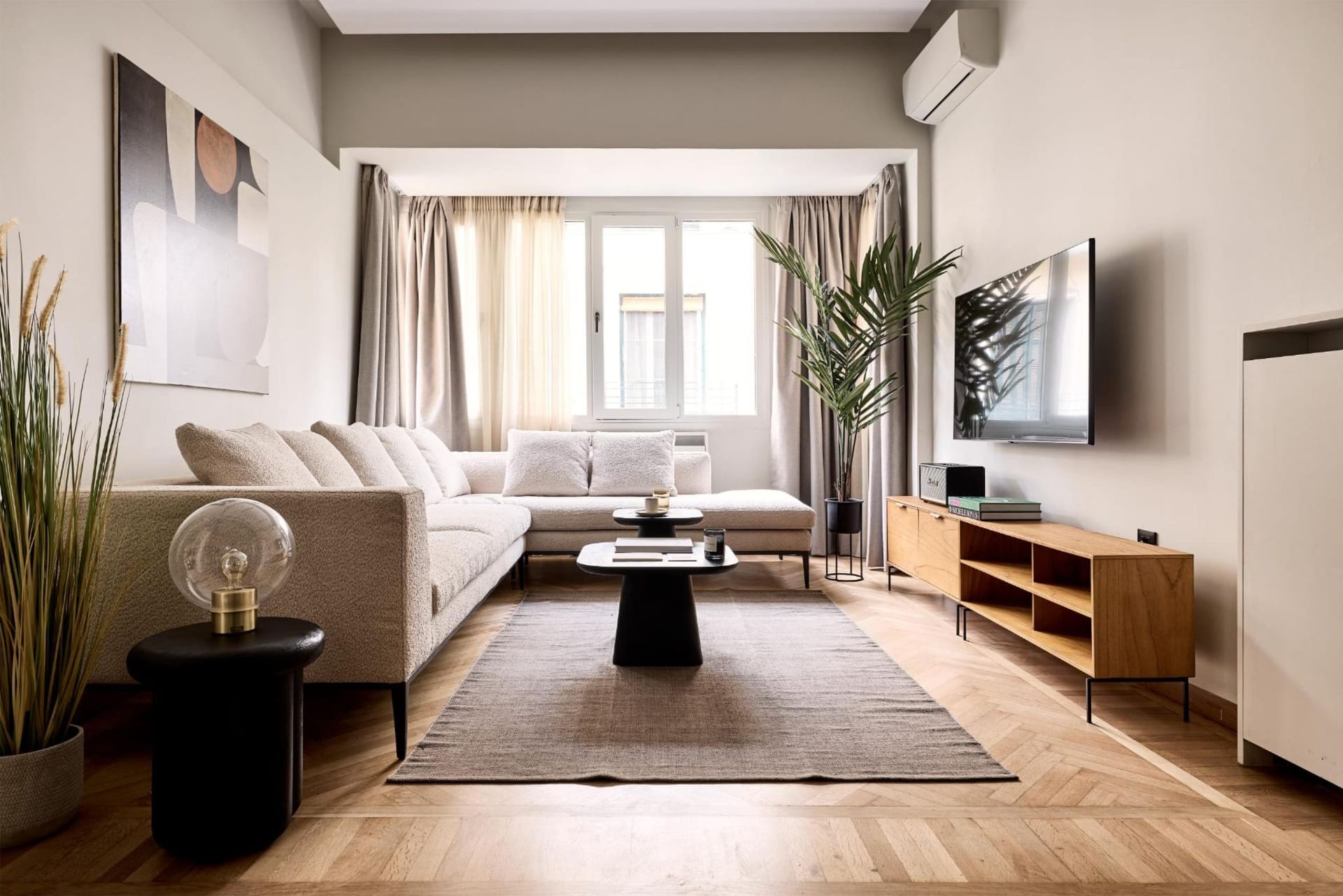 Momo Suites Acropolis by Aura Homes