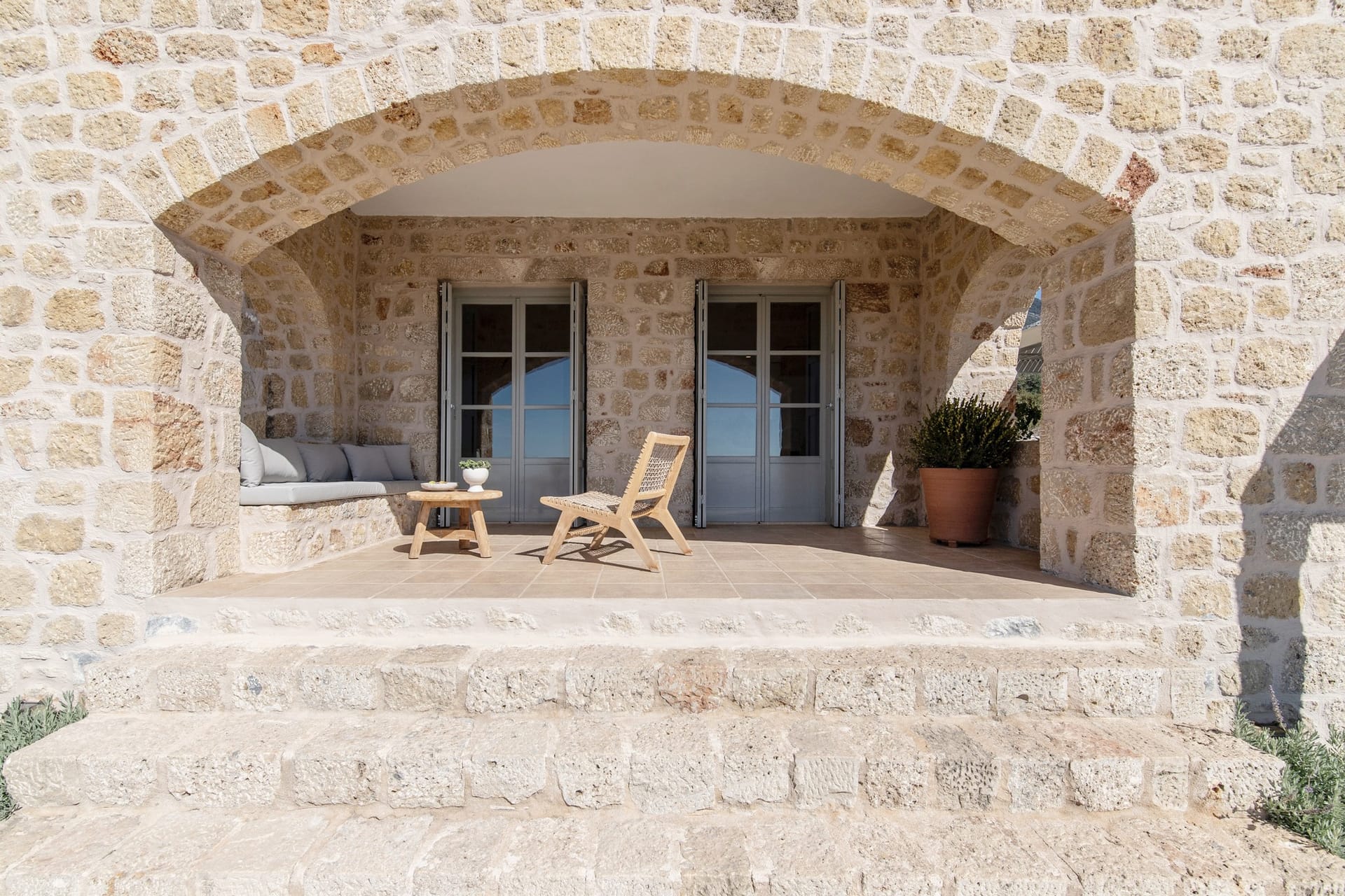 Monogram Travel Peloponnese, Grčka — Villa Camelia | 5 Bedrooms | Mani