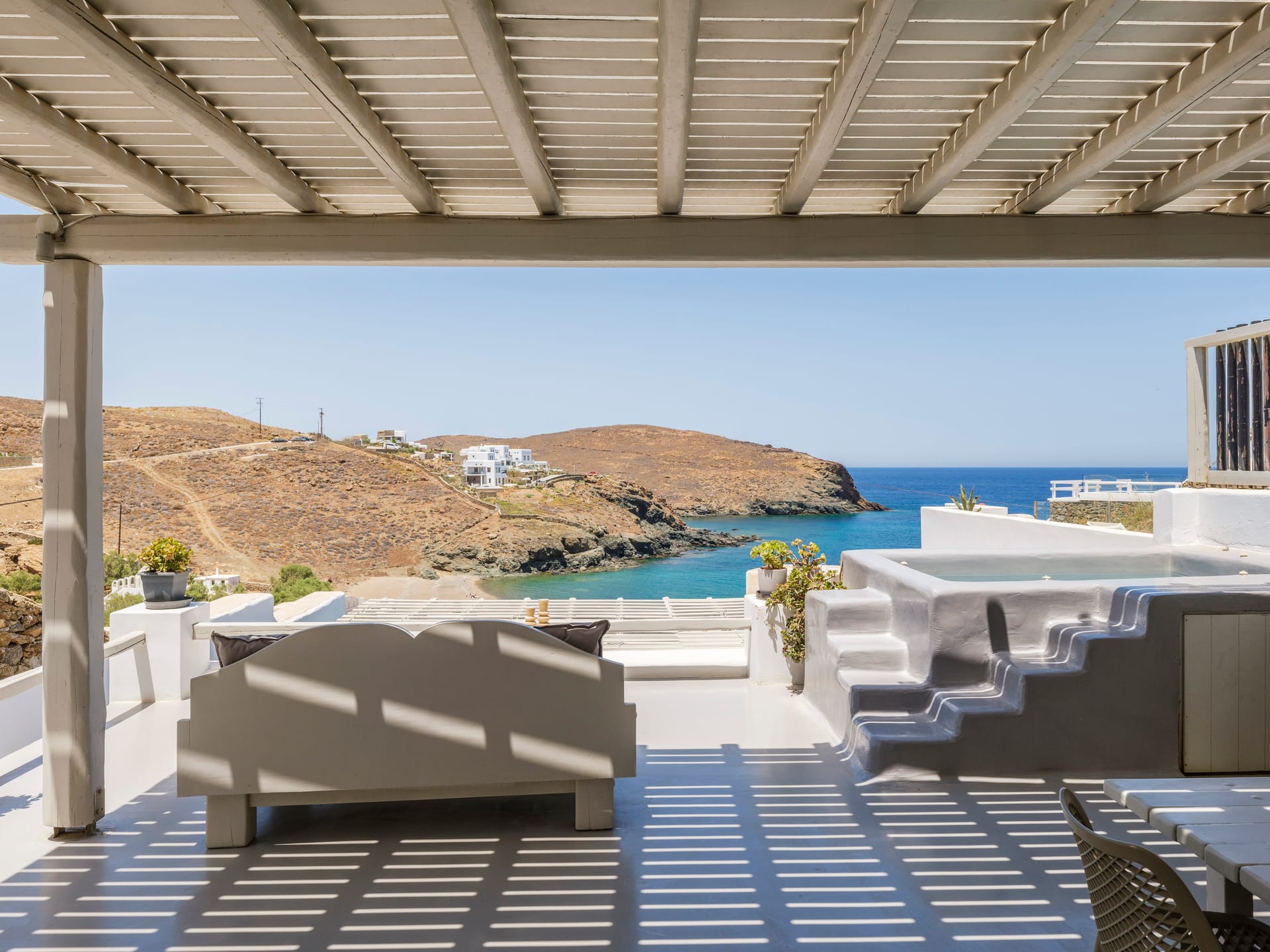Mykonos Residence Villas & Suites, Ftelia, Grčka — Rock Sea View Residence with Jacuzzi – 2BDR
