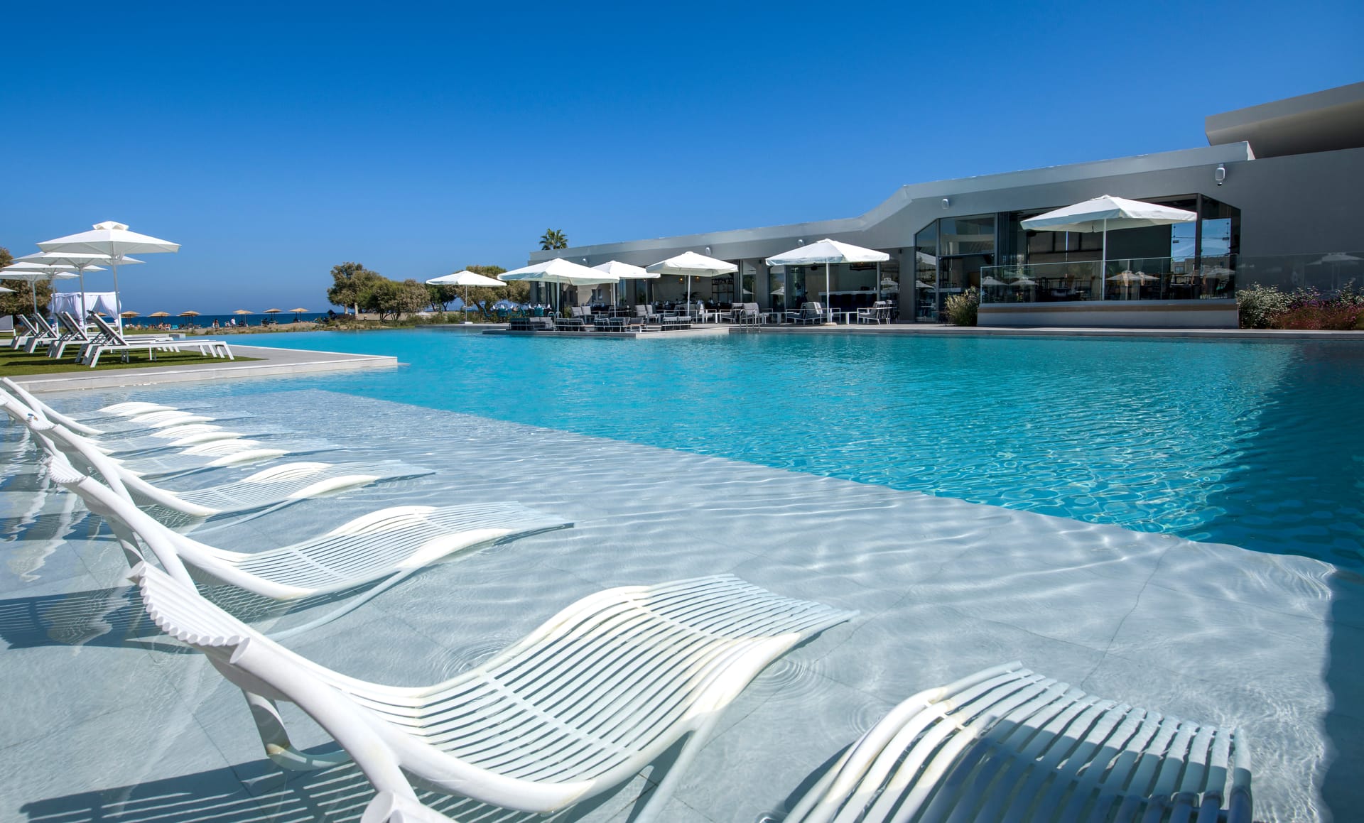 Myrion Beach Resort & Spa 5 * Myrion Beach Resort & Spa 5 *