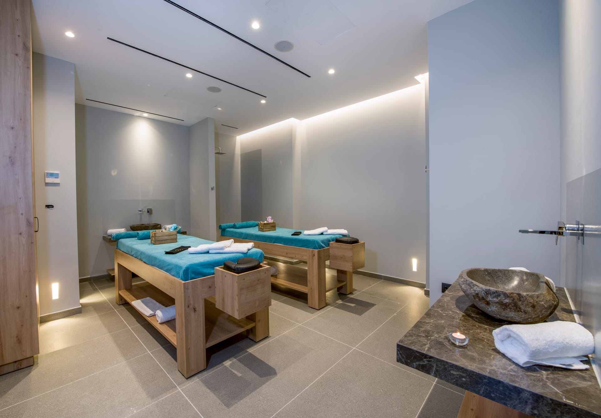 Myrion Beach Resort & Spa 5 * Myrion Beach Resort & Spa 5 *