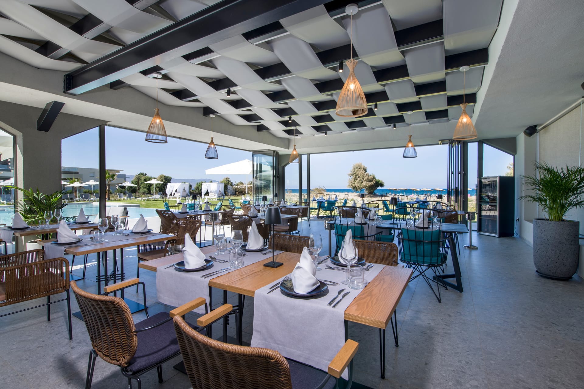 Myrion Beach Resort & Spa 5 * Myrion Beach Resort & Spa 5 *
