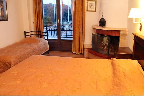 Mythos Hotel, Elatohori, Grčka — Triple Room with Fireplace