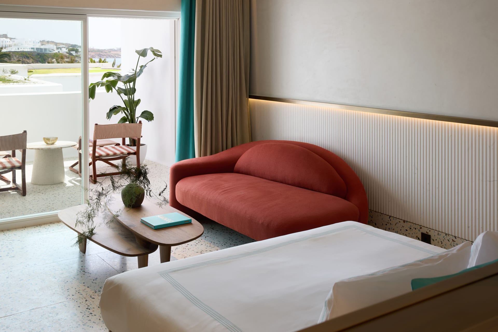 Nammos Hotel Mykonos, Psaru, Grčka — Junior Suite with Balcony